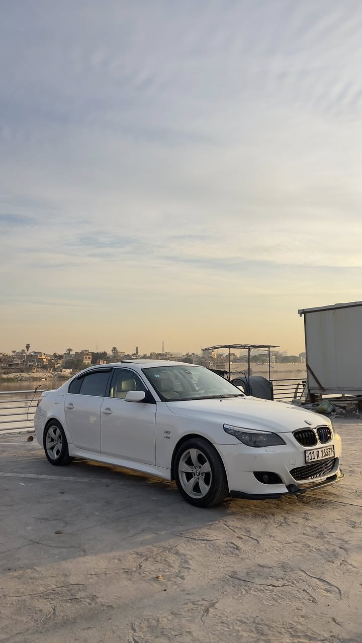 السلام عليكم 
BMW e60 2010 
للبيع فقط 
فول موصفات 1/1
مكينه 3000 n52 نوزل قصير مرغوب 
كير كوبرا 🐍
بصمة 
شاشة 
تحكمات استيرن
دوشمة نضيفة جدا 
بردات 
سلايت روف 
حادثها جاملغ ايسر 
السيارة عليها كت m5 كامل بأسمي تحويل ثاني يوم 
السعر 135 وبيها مجال 
📍مكان السيارة بغداد 
☎️***********
