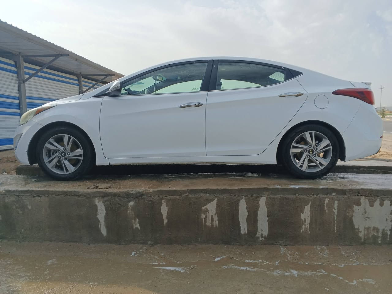 للبيع او مراوس حسب القناعه موديل 16اربيل مكينه كير حداديه تبريد فول فتحه سقف بصمه ابواب وجنطه حساسات إطار اربعه تسك حساسات خلفيه مثبت سرعه بلوتوث اتصال هاتفي حاكيه هيه بعد فول للأخير مكاني نجف خلف كراج جنوبي وارد امريكي بيه بنيد مبدل وجاملغ بس جاهزه من كلشي ***********
