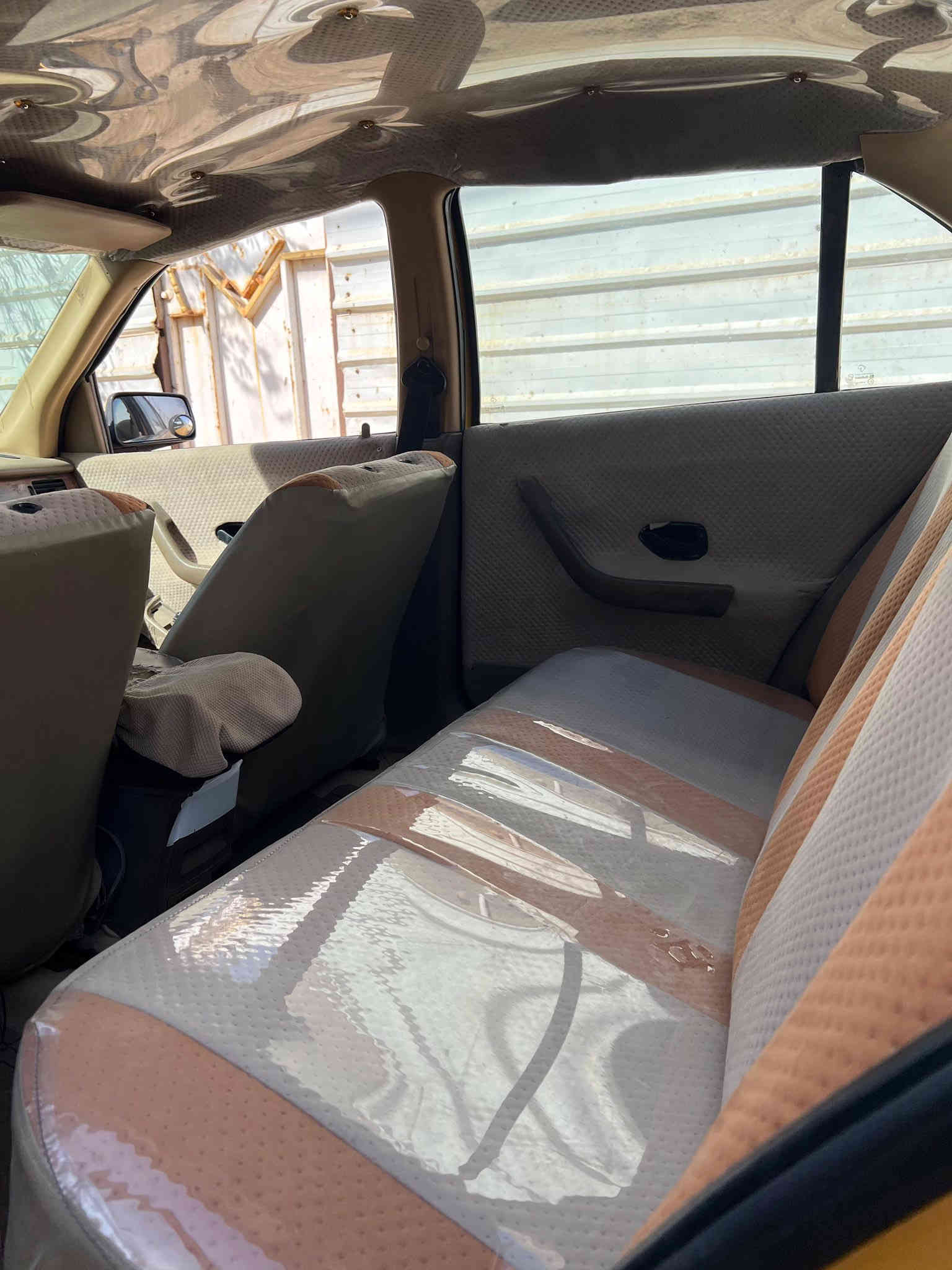 السلام عليكم 
سمند للبيع 2011 

سياره مكينه بيهة تنقيص يعني وحداديه تعبانه وبيهة خياسات يعني السياره يرادلهة تعمير 

داخلهة دوشمه جديده حداديه انطيك وياهة مشتريهه وماشادهة رقمهة قادسيه تستلم صافي هيئه وغرامات  سنويه 2027 بعدهة السياره  مكانهة ديوانيه مركز رقمي ***********

سعر 18 قفل
