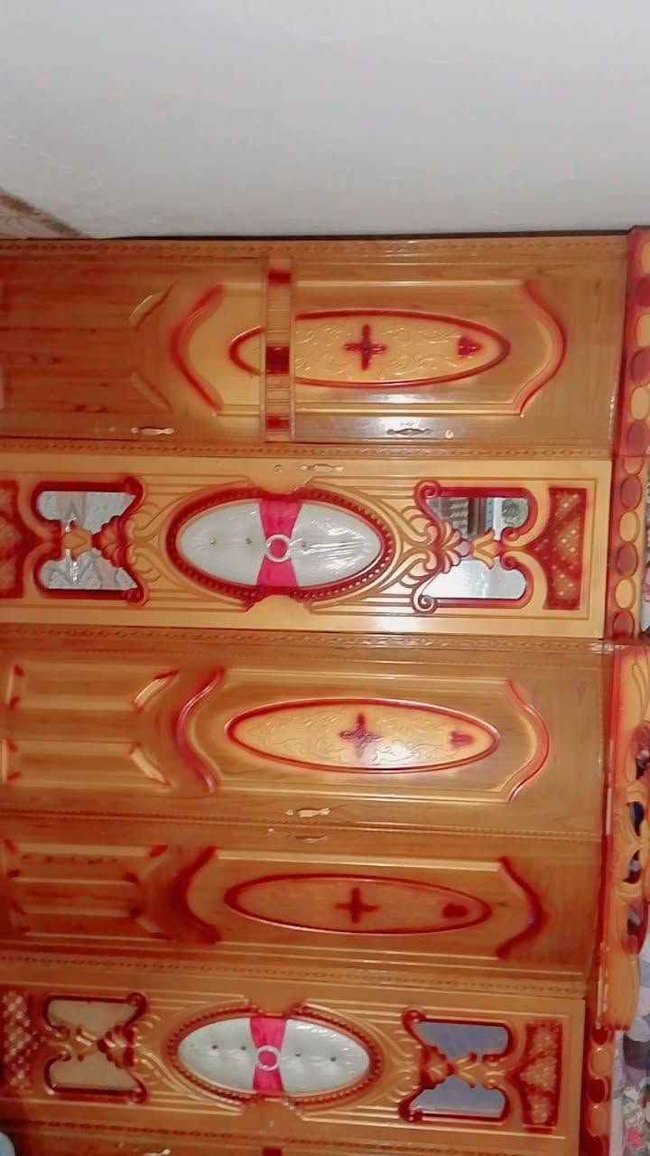 السلام عليكم غرفت نوم للبيع غرفه جديده*********** غير متواجد عل فيس اتصل باقي التفاصيل
