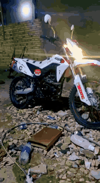 قفاز جبلیی 21اوراق اصولیی مدفوع کمرك مکفوله کفاله عامه دراجه تخبل خیرر من الله للمراوس حسب القناعه وللبیع مکان حله محاویل قرب علیی ابن الحسین سعر خاص رقم ‏‪***********‬‏
