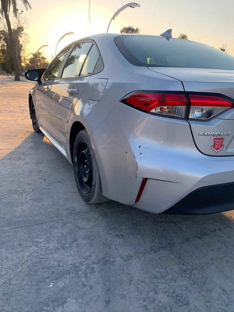سلام عليكم
سياره كورلا امريكي للبيع فقط 
ماشيه 38 بدون دواخل السياره نظيفه بس جاملغ الأيسر وطرف البنيد شبر بدون ايرباك 
السعر 150 وبيهاا مجال بسيط 
الهاتف متواجد ***********
