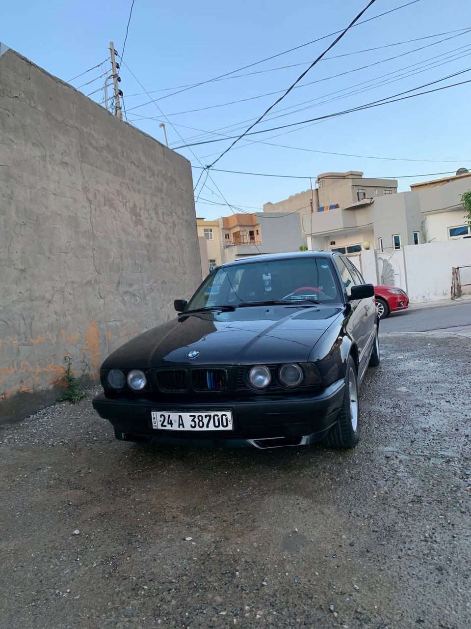 بيم 525 موديل 1995 گير اوتوماتيك مه كينه 525 كه بس تجيتال گير و مه كينه و كاره باي بشه رت تبريت بشه رت جه مه لاغي پشت سايقي بوسته ك دعم تيدا وه كي دي هه مي بشه رت سعر 60 ورقه مجال 2 ورقه غرامه عنوان زاخو رقم تله فون *********** زاخو, دهوك
