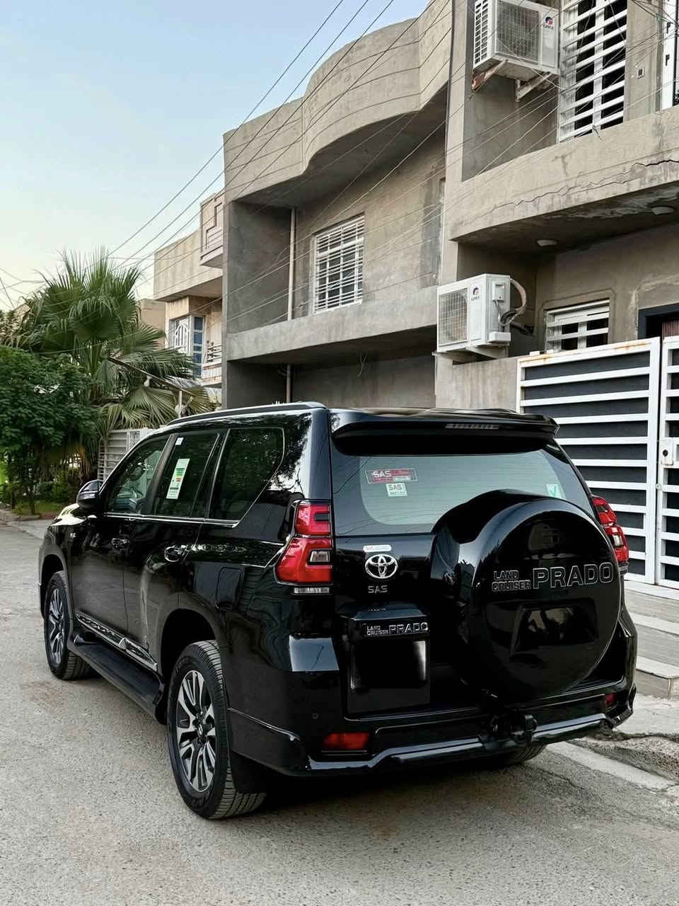 سلام عليكم
برادو 2023   vx  مكفوله كفاله عامه مغلفه ppf رقم بغداد ب اسمي فول موصفات 1/1 ماشيه 40 الف حقيقي على ايدي 
سياره حيل جديده اي نقص مابيه سعره 470 ورقه بيه مجال مكانه بغداد الكرخ

***********
