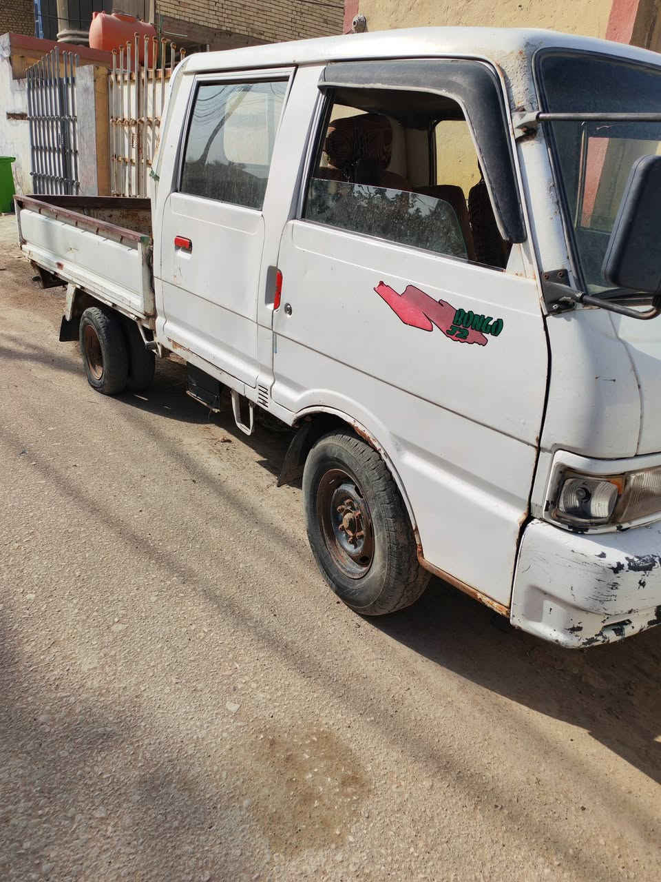 السلام عليكم كيا حمل بنكو موديل1997 للبيع طويله بيه شعار  رقم بغداد مشروع وطني مداور ثاني يوم  مكان السيارة بابل الطليعه السعر 38 وبيه مجال الاستفسار على الرقم *********** مكلف بالنشر
