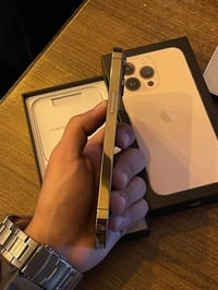 ايفون ١٣ برو ماكس ذاكرة ٢٥٦ شرق اوسط نموذج m  نظافة ١٠٠٪   بطارية ٨٣٪ ...