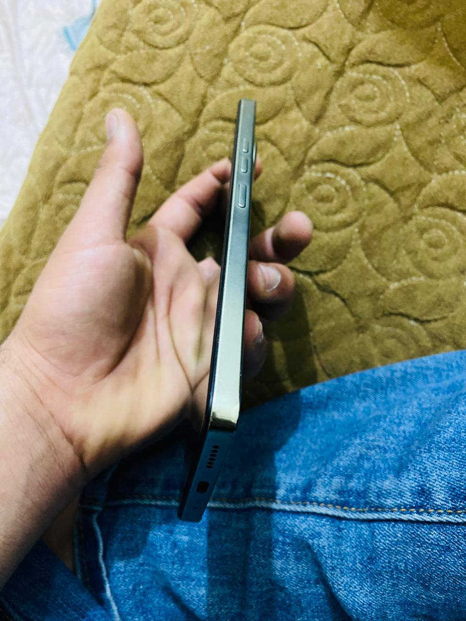 السلام عليكم
TECNO CAMON 30 5G الجهاز جديد مصارلي هواي من اخذته ذكره 512 العشوائيه 12 مامتواجد خاص رقم الواتساب *********** السعر خاص
