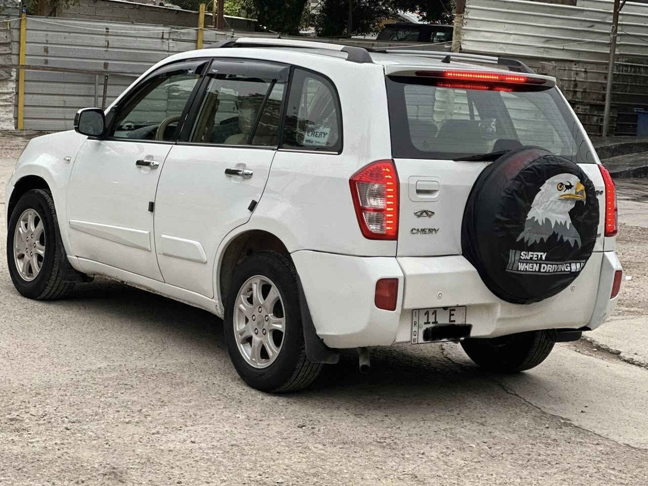 //
السلام عليكم 
السعر  / 62 $ 
هـ: ***********  مكاني حي الجهاد 
تيكو موديل(2013) رقم بغداد الإنكليزي كير مكينه تبريد صدر تخم تاير مكفولات شاشه كأمره خلفيه السيارة جاهزه وكامله والسونار بالمنشور
