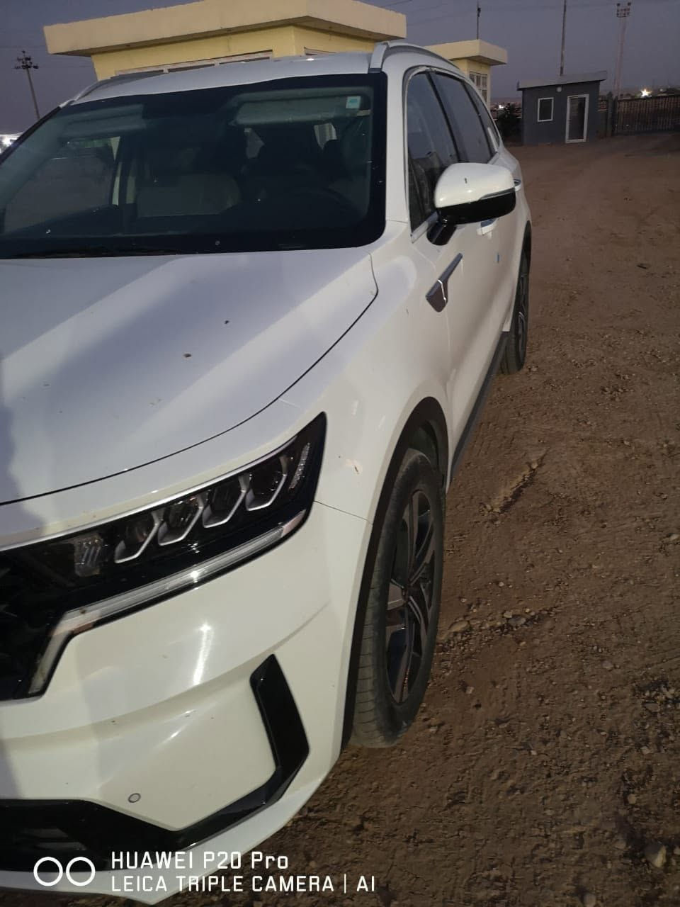 سلام عليكم جميعا 

سياره Kia سورنتو موديل 2023 ماشية اقل من 27 الف ضمان شركة النيم سياره كشنات كهرباء والصندوق هماتين 
سياره نظيفة بس بيها شخطة منزل صورتها ليجوة
 السياره باسمي رقمها سليمانية المحرك والكير كلها نظيفة وبعدها جديدة ٧ راكب 
السعر 30 الف وبيها مجال للشراي
التواصل على الخاص او الاتصال على هذا الرقم 
***********
 مكان السياره بغداد الشعب
