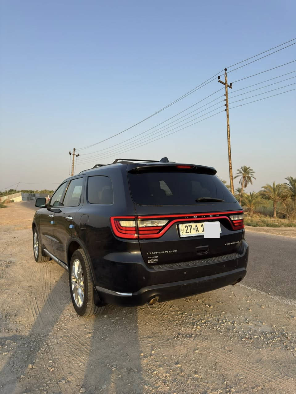 السلام عليكم
(مكلف بالنشر)
دورنكو 2014 معلايه 2022 
فئة السيارة : سيتادل CITADEL اعلى فئة فول مواصفات
المكينة V6  3.6 ناعمه كلش وكل تبديل الدهن مالتها بامريكا بالوكاله مال دوج مذكور بتقرير الكارفاكس
المواصفات:
1-تحكم ستيرن 
2- مثبت سرعه 
3- لايت عدسات  LED
4-تدفئة ستيرن  وتدفئة وتبريد كراسي اماميه 
5- راكب 7 كراسي VIP
6-فتحة سقف 
7- كشنات خزن ميموري
8- ترحيب كرسي وستيرن 
9-تبريد 3 قطع 
10-كشنات كهرباء
11-نظام بريك ABS
رقم ذي قار انكليزي
ماكو اي كلوب بالدشبول 
حداديه جديده تخم تاير جديد حادثها موضح بالصور حادث خفيف 
بيها ضربه خفيفه بالعراق بارد وصبغ موضح بالصور وشخط خفيف بالباب 
كشرها نظيف جدا 
صور السونار موجوده 
ماشيه 168 الف ميل حقيقي
 ماشيه هنا بالعراق 10 الاف ميل فقط
السعر : 185$ ورقه وبيها مجال بسيط
مكان السيارة الناصريه قضاء سوق الشيوخ
السنويه باسمي تحويل ثاني يوم 
الهاتف : ***********
