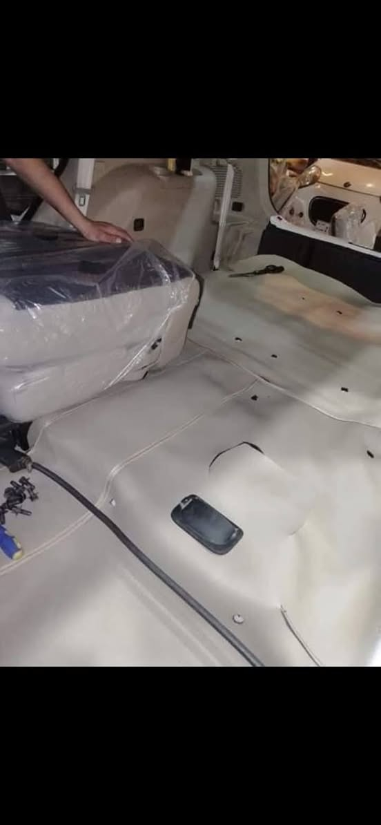 السلام عليكم عرض خاص لفتره محدوده🏃🏃 عمل ارضيه درجه اولا جلد ياباني إلى جميع سيارات ال/5راكب. (45) الف فقط وا 7راكب (75) الف ملاحظه كل سياره تجي اسوي ارضيه الها هديه حمام على الناشف  المكان بغداد الشعب قرب تقاطع عدن الرقم التواصل (***********التواصل فقط اتصال او واتساب )
