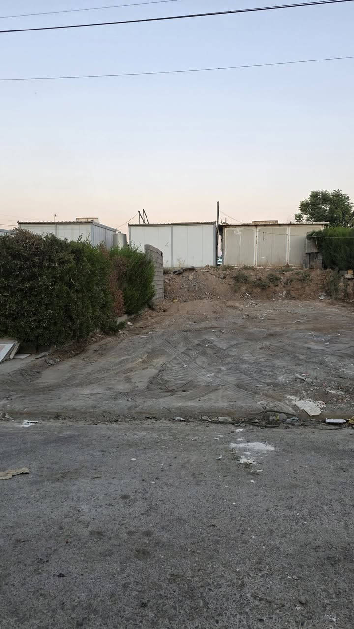 #خانوو_بۆفرۆشتن | #بیت_للبیع 

🏠 خانوو بۆفرۆشتن لە 5 حەسارۆك  سفر فوول  VIP
🔹 100مەتر + پێش ساحە🍀
🔹 2 طابق + بەیتوونە
🔹 3 ژووری نووستن (1 سویت)
🔹 مطبخ + مطبخ عمل
🔹  2 ھۆڵ 
🔹 2حەمام + 3 مرافق
🔹 دکتی موبەریدە
📞 ***********           
🔹 بۆزانینی نرخ ژمارە 1 بنووسە یان پەیوەندی بکە
▫️▫️▫️▫️▫️▫️▫️▫️▫️▫️▫️▫️▫️▫️▫️▫️

🏠 بیت للبیع حی ٥ حساروك  زیرو  فوول  VIP
🔹 100متر + گدام ساحە 🍀
🔹 طابقین + بیتوونە
🔹 3 غرفەنوم (1 سویت)
🔹 2 صالة
🔹 مطبخ + مطبخ عمل
🔹 2حمام + 3 مرافق
🔹 دکت مبردة 
📞 ***********
📞 ***********
🔹 لمعرفە سعر اکتب رقم ۱ او اتصل
▫️▫️▫️▫️▫️▫️▫️▫️▫️▫️▫️▫️▫️▫️▫️▫️
✰ ئەگەر موڵکەکانتان دەفرۆشن وێنە و زانیاری بنێرن کڕیارتان بۆ دەدۆزینەوە.
