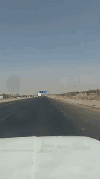 سلام عليكم بيكم مديل 75رقم بغداد سياره جاهز  راعيه ما اندله  مكان ذي قار شطره رقم *********** سعر 15بيه مجال
