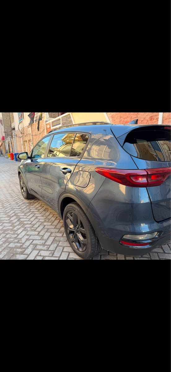 السلام عليكم كيه سبورتج موديل 2022 وارد امريكي 

حادثها تبديل بنيد فقط/ الچملغ الخلفي بي بارد +صبغ محدد بالصورة/مكينه 2400-GDi /ماشه 59 بغداد/بأسمي/مواصفات السيارة:

مري شفط

حساس أمامي

حساس خلفي

قطعتين تبريد

كشنات جلد

تحكمات ستيرن + شفتات

لد نهاري

شاشة وكامرا دواره

شاشة اعطال

كشنات تدفئة تبريد

بنيراما

رادار امامي 

حساس ايطارات

(سونار موجود بالصور)٠

العنوان:بغداد مدينه الصدر 

السعر (160)وبي مجال 

السيارة جديدة بمعنى الكلمه رقم الهاتف

(***********)

رجائاً لحد يكسر بحلال العالم والسوگ كلشي بي الشراي يتصل غير متواجد على الفيس.

— في ‏بغداد‏. بغداد, العراق
