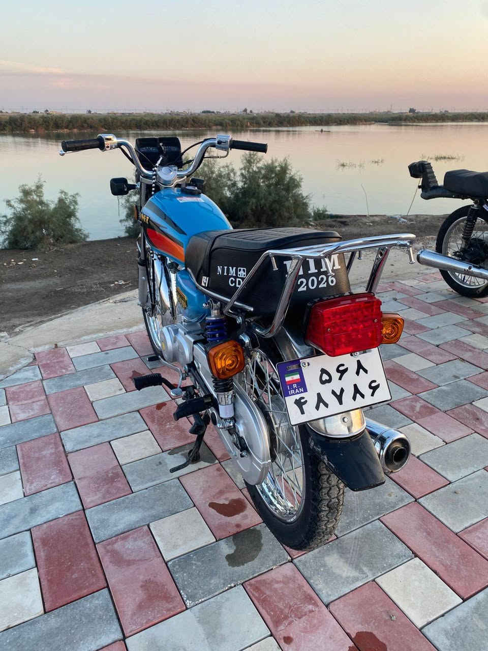 سلام عليكم دراجه يراني البيع السعر خاص والشراي يتدلل رقمي ***********☑️
