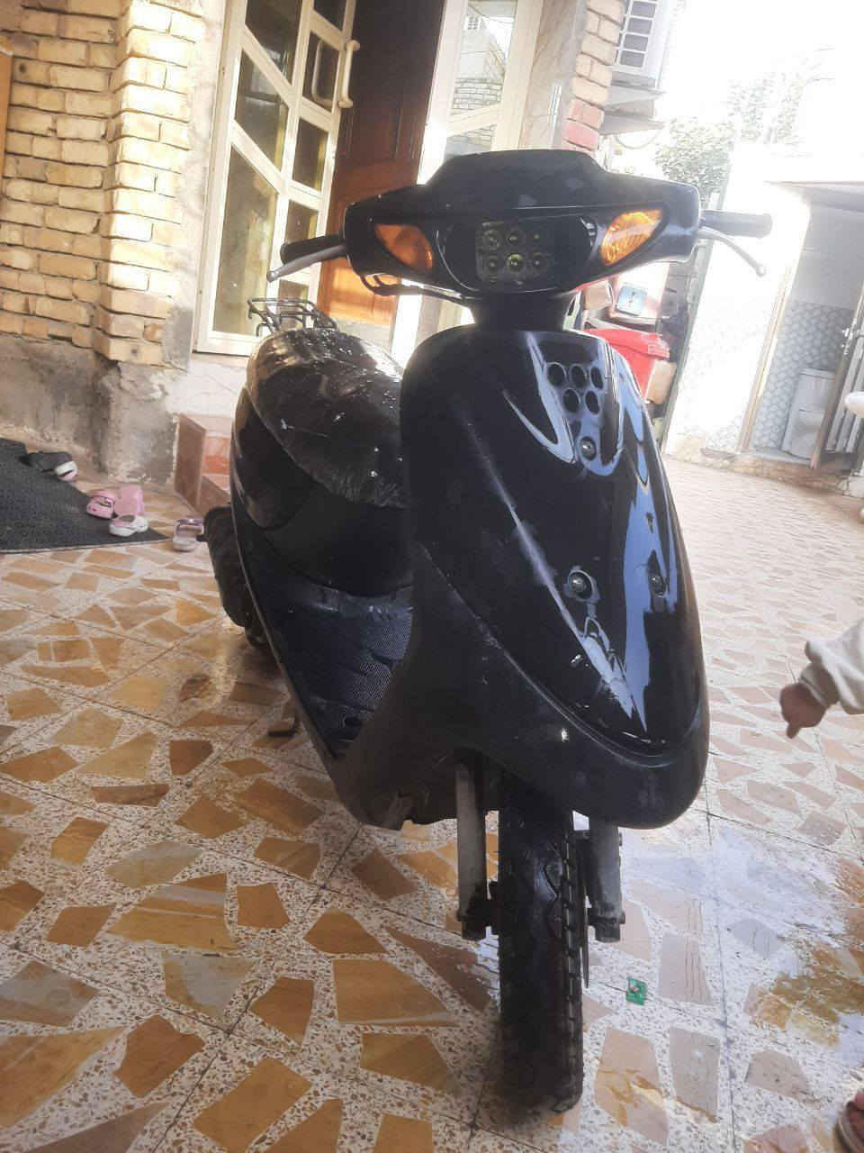 سلام عليكم دراجه للبيع انه مكلف بنشر اليريده يتصل عله رقم 
يوماها مفتوحه باسمي 
السعر ٤٠٠ الف  
***********
