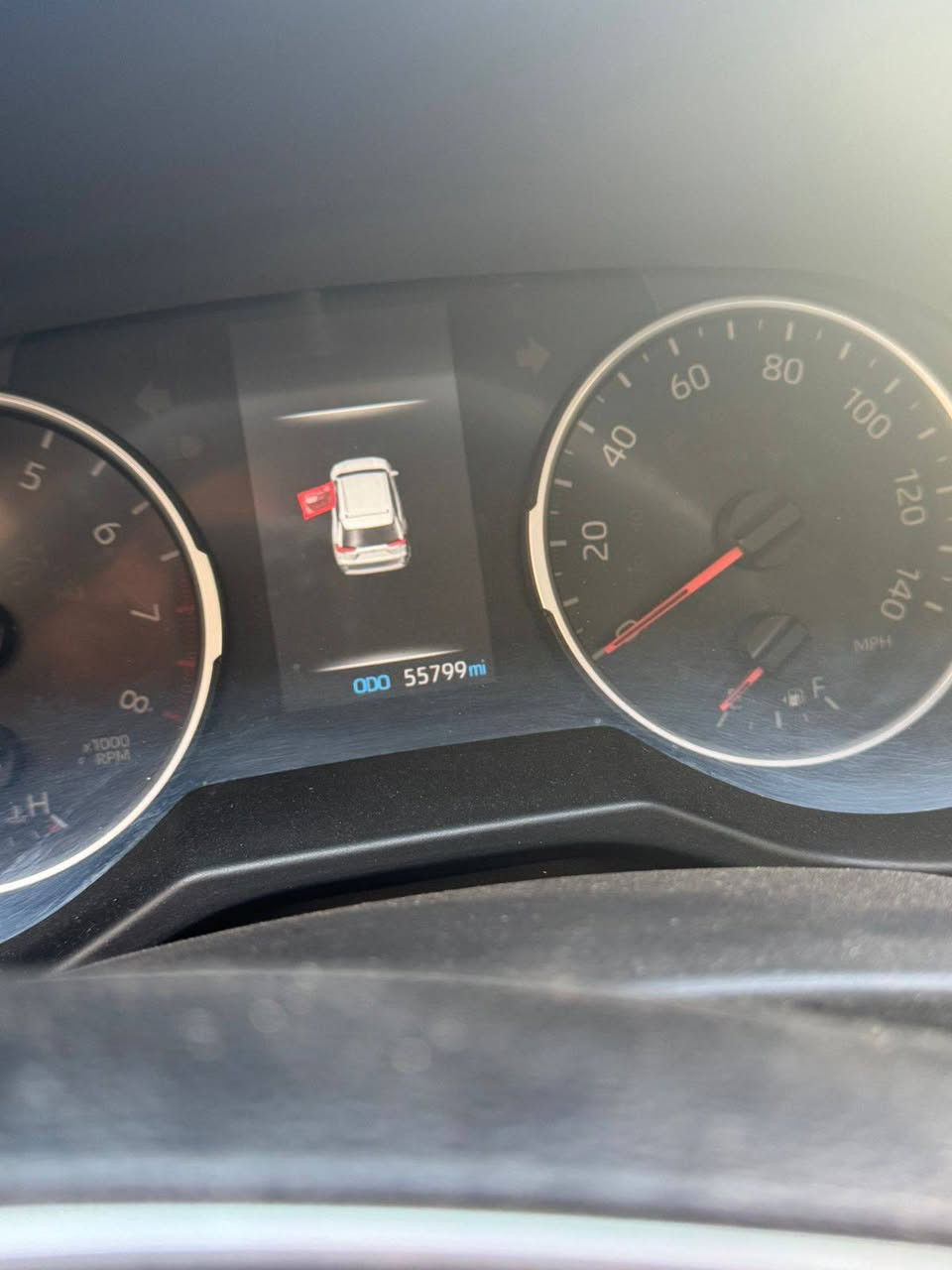 السلام عليكم راف فور موديل ٢٠٢٠ XLE فول مواصفات حادثها كما موضح بالصور بصمه فتحه كشنات جلد جنطه كهرباء كشن كهرباء السياره تبريد قطعتين رادار امامي جانبي نقاط عمياء توقف ذاتي ماشيه ٥٥ الف ميل وقابله للزياده تخم تاير جديد صدر جديد ادامه كامله السياره بالكوت مركز المدينه السعر المطلوب ١٩٨$ ***********
