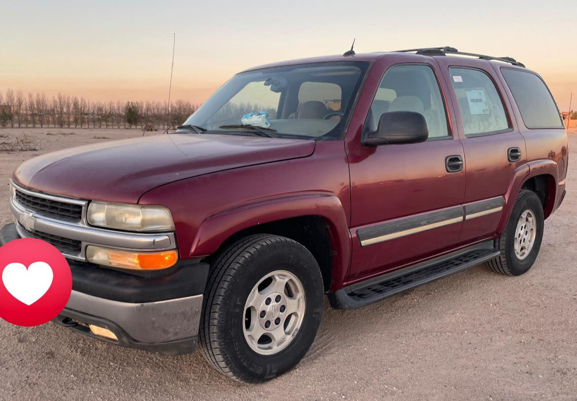 السلام عليكم البيع تاهو //نقل //  اصل 2005 رقم صلاح الدين انكليزي بسمي تحويل ثاني يوم هزه جديد سياره مكفوله من الكص والفتح سياره نضيفه كلش دواخل جديده محرك كير اكسن جدد حداديه جديده  سياره مال بيت سعره 125 مكاني بصره رقمي ***********
