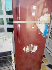 ثلاجة • للبيع