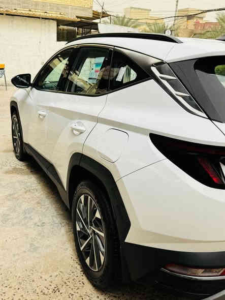 السلام عليكم 
توسان للبيع (خليجي )مكفول  كفالة عامة 
موديل 2024 
ماشية 30 الف كيلو 
رقم بغداد بسمي
مكينة 2000 دوش
كشنات مخمل
كامرة دوارة
شاشة ابل كار بلي
حساس امامي
حساس خلفي
اوتو هولد
سايد بريك بصمة
مري شفط
حساس اطارات
نضام كروس مثبت سرعة
نزول منحدرات
3 انضمة قيادة
اشيار مري 
مانع انزلاق
قطعتين تبريد
تحكم استيرن جهتين
السيارة نظيفة وجديدة مال جناي
***********
