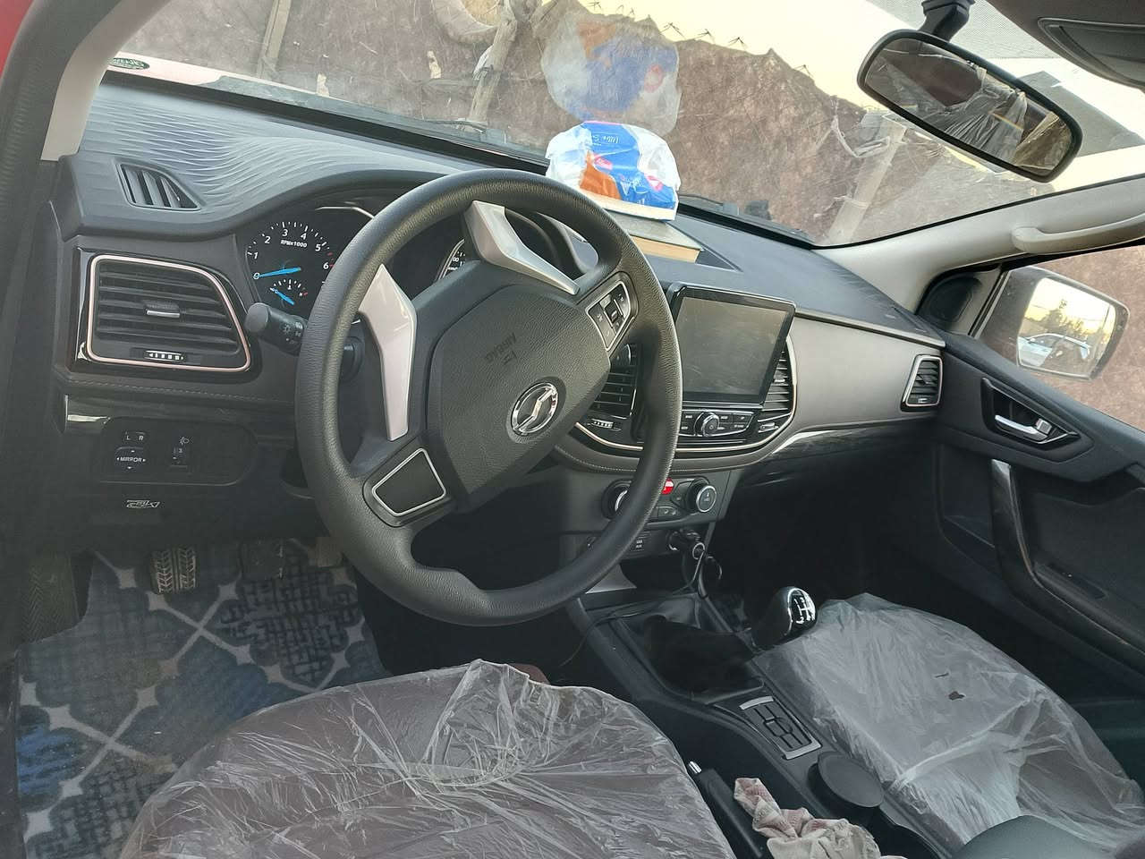 سلام عليكم..  سيارة بيك آب زت اكس اوتو سيارة موديل 2024ماشية 10الاف km سيارة جديدة ونظيفة كلش 
محرك 2400
السيارة كلشي بيها جديد 
للا تصال والاستفسار ***********
