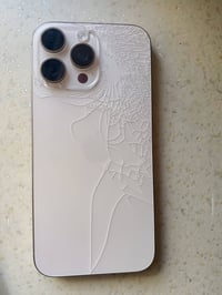 آيفون ١٦ برو ماكس • بطارية ٩٧٪ • قفل