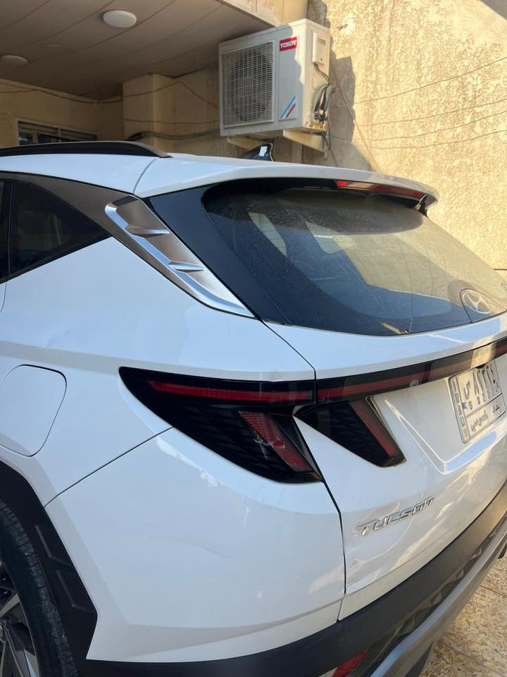 السلام عليكم
توسان موديل 2022 مكفولة من الصبغ 
مواصفات 
بصمة تشغيل + بصمة ابواب + تشغيل عن بعد 
شاشة كبيرة + كامرة دوارة 
هاند بريك كهرباء + اوتو هولد
مري شفط + اشاير بالمري
حساسات امامية + خلفية
كشاف ضباب 
نڤكيشن
داخل اسود 

سعر 203 وبيهة مجال 
استفسار 📞 ‭0773 210 4757‬

العنوان📍بغداد زيونة  

معرض الليث لتجارة السيارات
