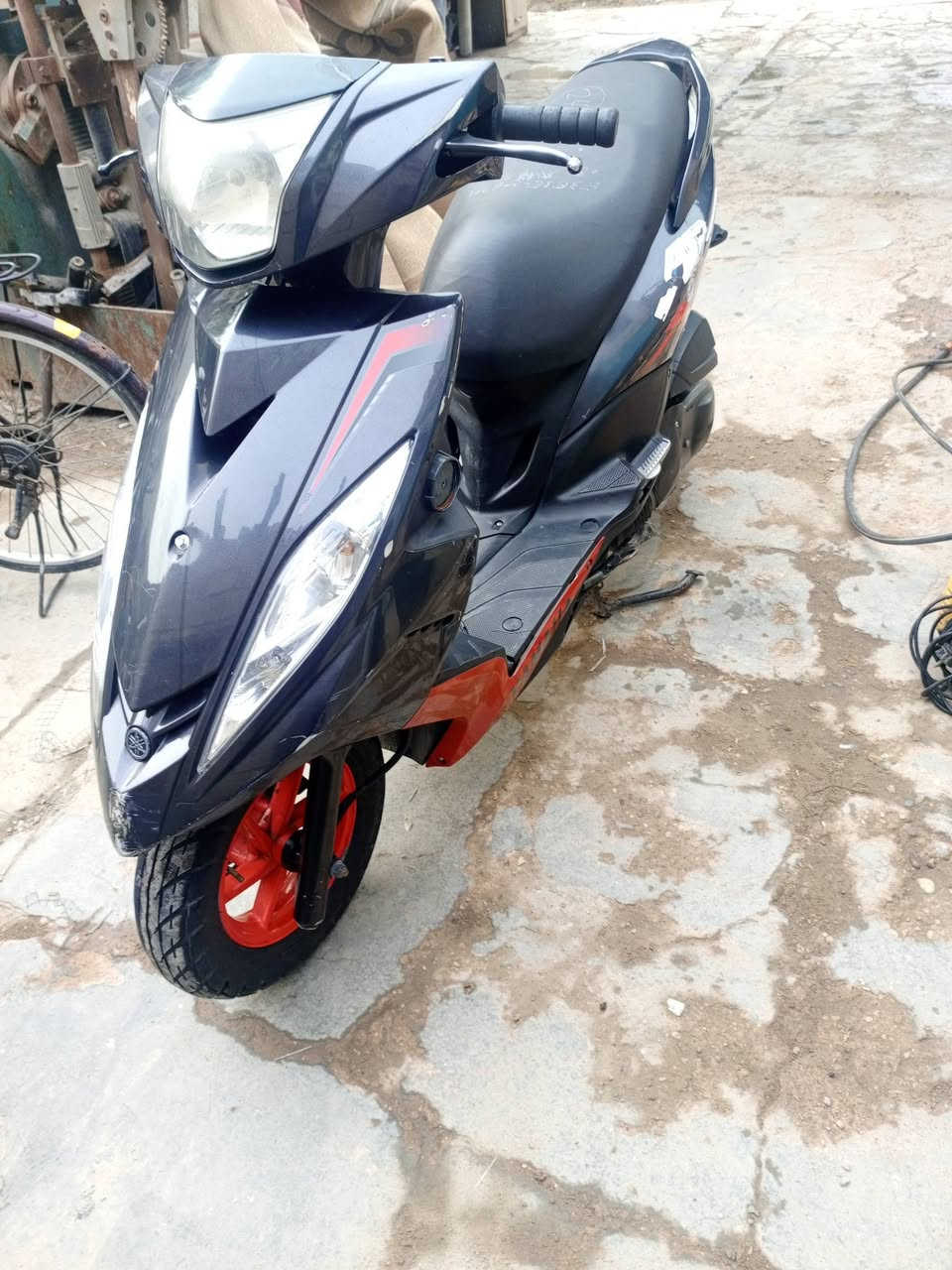 سلام عليكم
للبيع جيتي ار حديث مكفولة كفالة عامة كاملة ما بيهة نقص مكينة برغي ما مفتوح بيهة كفر بلادي الدراجة احلة من صور السعر 950بيهة مجال بسيط مكاني بغداد الشعلة. (نقص فقط دشبول يرادلة تصليح )الرقم ***********واساب فقط
