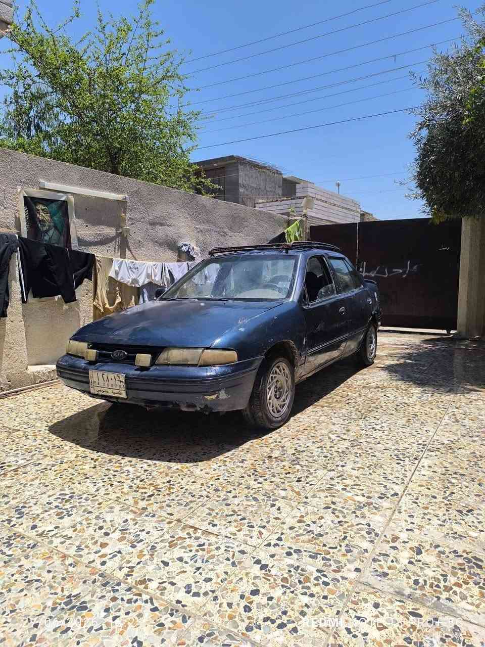 سفينه في 94 السعر 16 ورقه مكاني بابل شارع 80 الهاتف *********** بها مجال حق الجيه محرك وقير زينات صدرها 50% السياره يحتاج لها صبغ عام عنوان راعيها ديوانيه يريد تحويل مستعجل على التحويل
