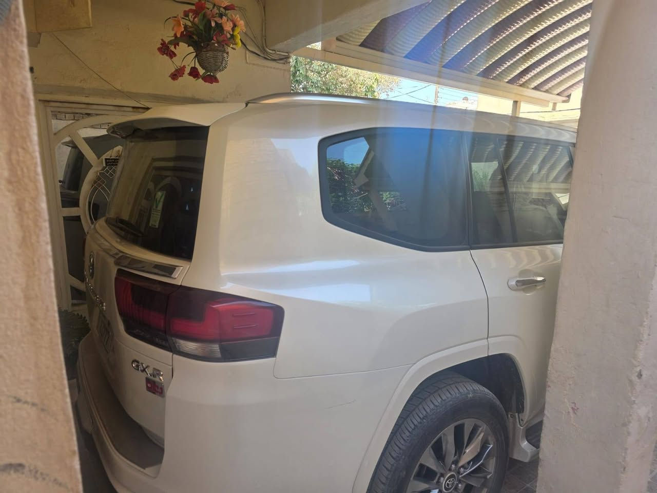 24توين تيربوبحالة الوكاله ماشية 37حقيقي بغداد باسمي كفاله عامه ماعدا شخط زغير بالجاملغ الامامي 10سم فتحه تحكم كامرة وكالة البعاج بيها ضمان السعر 725 بيهامجال قليل جدا للاتصال*********** المكان ديوانية
