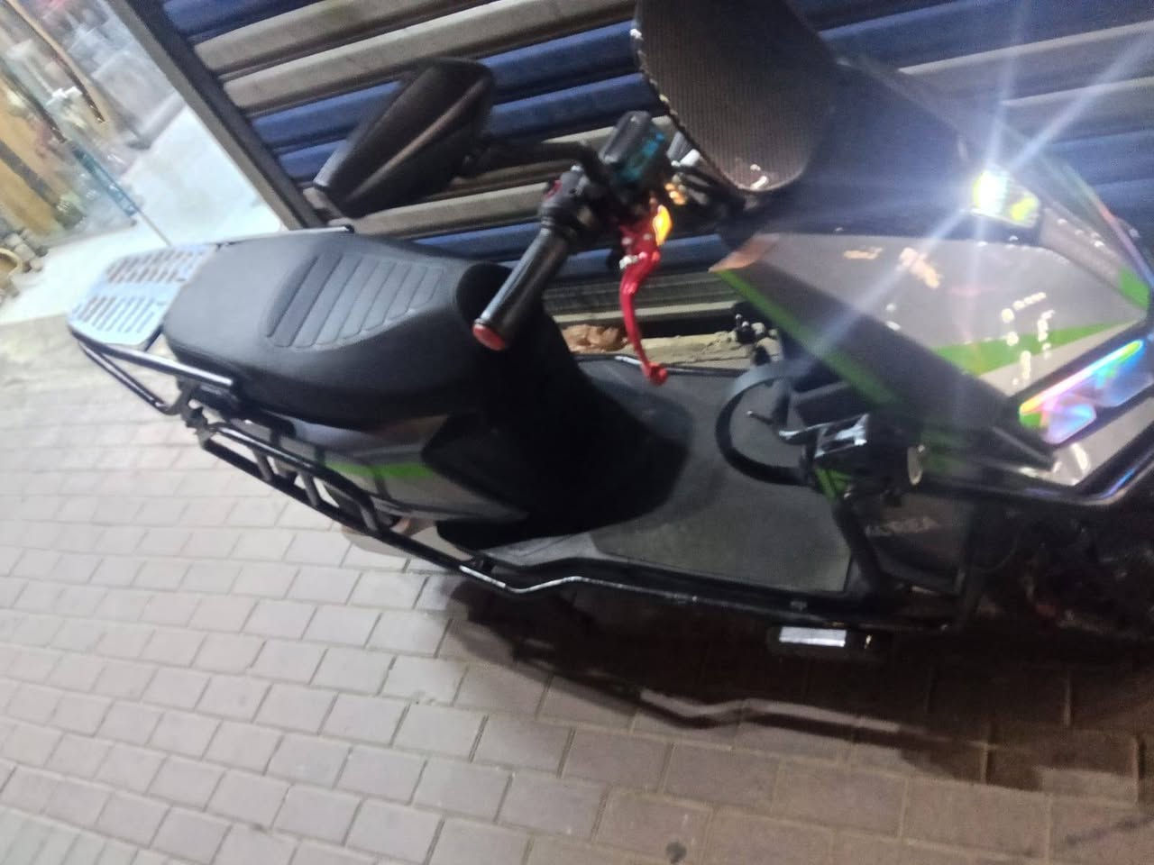 الاسم / تايغر سبورت
وكالة مستر كوريا
6 بطاريات 
72 فولت 
ملف 2500w
4نمر 
السرعة القصوة تقرة 100 الحقيقي (75 وشوية اكثر) على تطبيق ويز
 
كهربائيات حساسات كلها شغالة والكفر نظافة 100% 
استخدام 6 أشهر دراجة حيل نظيفة
السعر 750 وبيها مجال بسيط 
ملاحظة...اسأل على سعرها بنفس المواصفات وشوف
التصال على رقم ***********بيك خير وتدلل🤍
