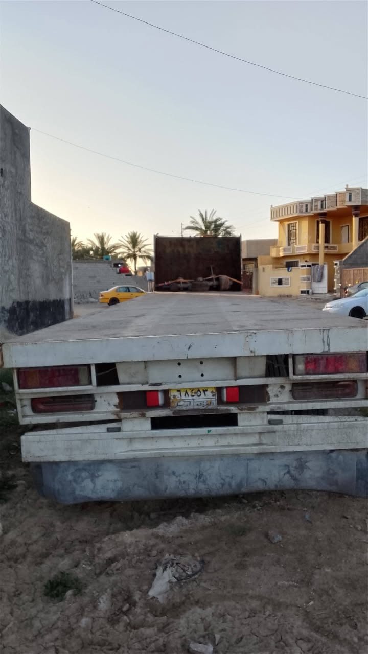 عربانه حداديه لبيع تخم تايردنكير ثالث موجود عله ظهرلعربانه كامل عربانه مكفوله من فطربريك صناديك ثلاجه ومطبخ سعر46 وبيه مجال ***********
