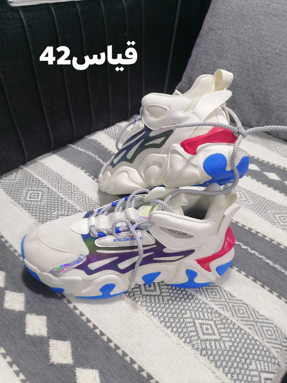 السلام عليكم
احذيه اوروبيه جديد والأسعار تنافسيه..
القطعه 13الف
القطعتين25الف
3قطع 30الف
يوجد توصيل داخل الحريه والمناطق المجاررة 2 الف
 للحجز والاستفسار التواصل ***********
