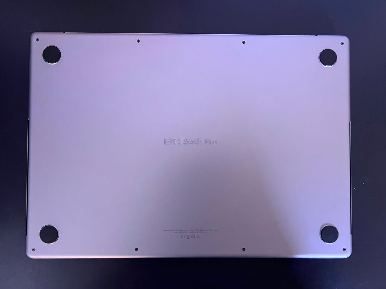 MacBook Pro 201 M1 Max 16” 

Cpu 10 - Gpu 32

Ram 64 | SSD 2 TB 
Battery 99 | Cycle 11

Price: 2,475,000 🔒 

***********
