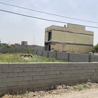 توفر قطّعه ٣٦٣ متر  ويه الشارع ٤١٢ متر يعني تشتري ٣٦٣ صافي والواجه ١١ ...