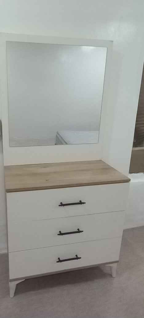 ‎ژووری نوستنی تورکی زۆر پاک و خاوێن بەهەرزانترین نرخ 350 هەزار مەجالێکی کەمیشی هەیە‎ كركوك, العراق


**إذا كنت صاحب هذا الإعلان وتريد حذفه لأي سبب، رجاءا أرسل رسالة إلى الدعم الفني**