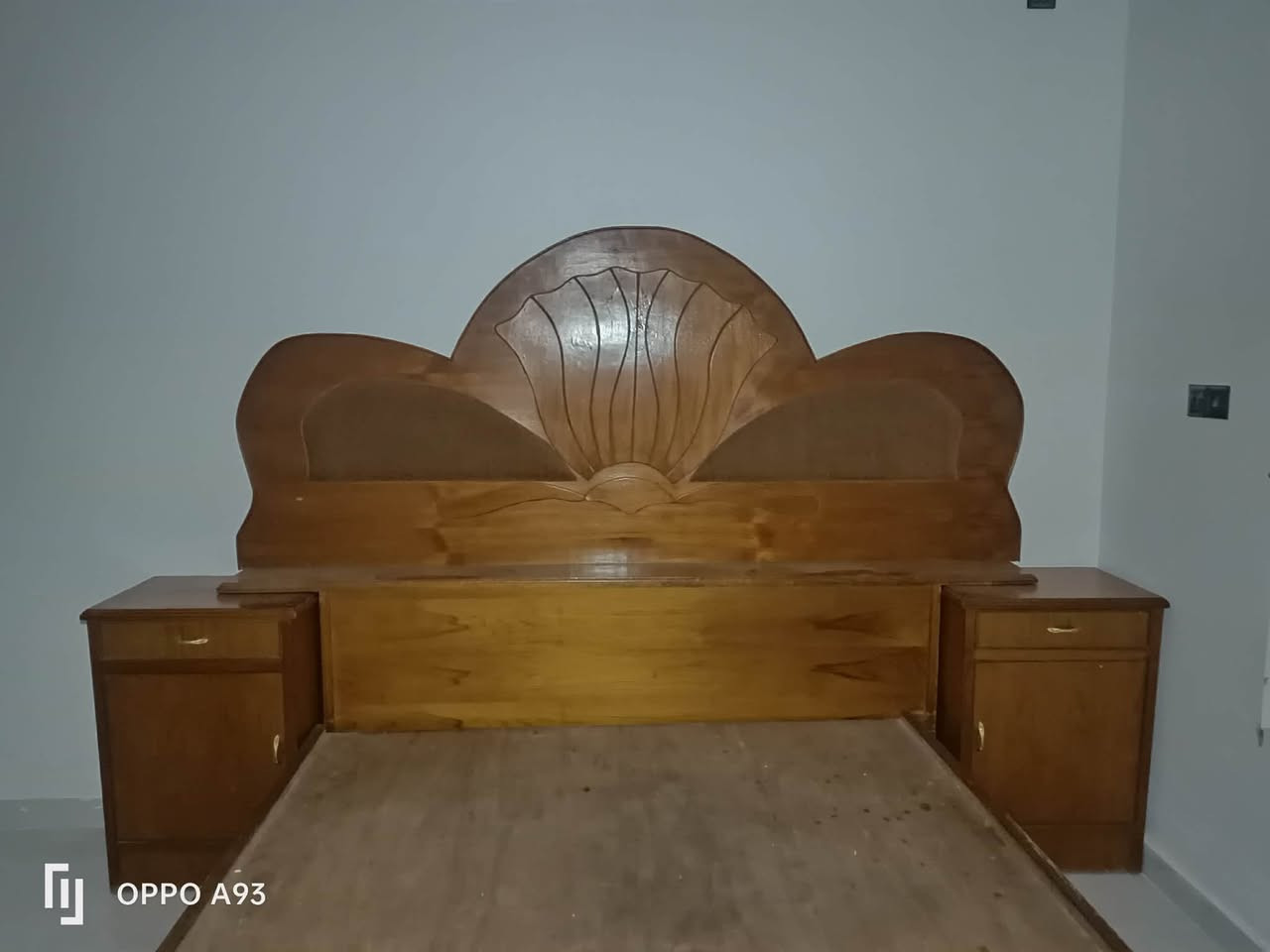 غرفه حطاطه السعر مليون
عنوان فلوجة حي الشرطة 
للاستفسار ***********
