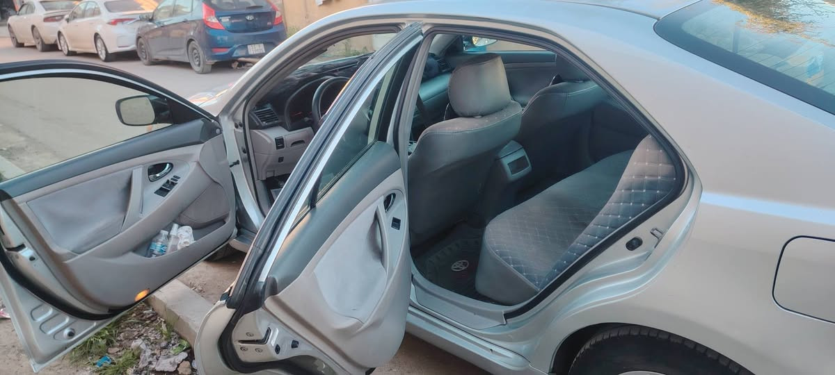 سلام عليكم كامري للبيع 2009 التفاصيل ***********
***********
