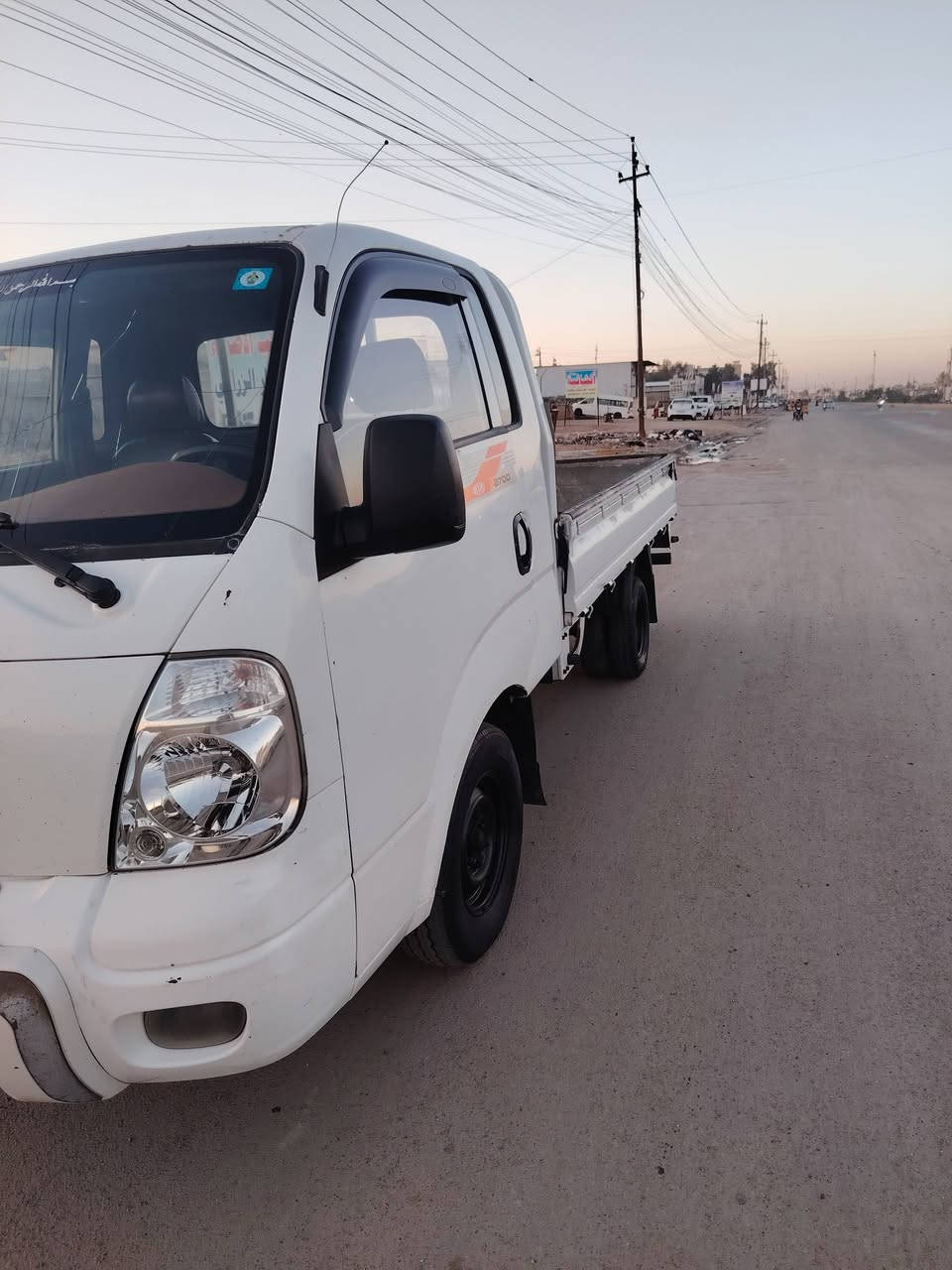 السلام عليكم
كيا رقم واسط باسمي كير ومكينه وشاصي مكفولات السيارة تخم تاير السنوية ل 27 هزة جديدة السيارة مكفول من الصبغ والضربه  السيارة مال جناي مكاني بغداد
السعر78
 ***********
