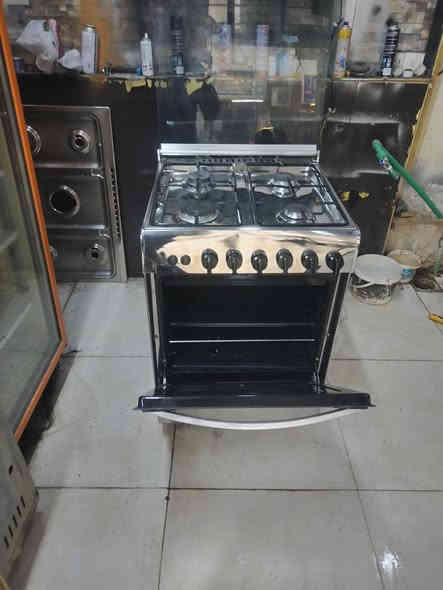 سلام عليكم طباخ إيطالي ٤ مشاعل نضام نوزل أفران مستقله السعر 100 الف عنوانه الزعفرانيه نهاية الاربع شوارع للحجز واتساب ***********
