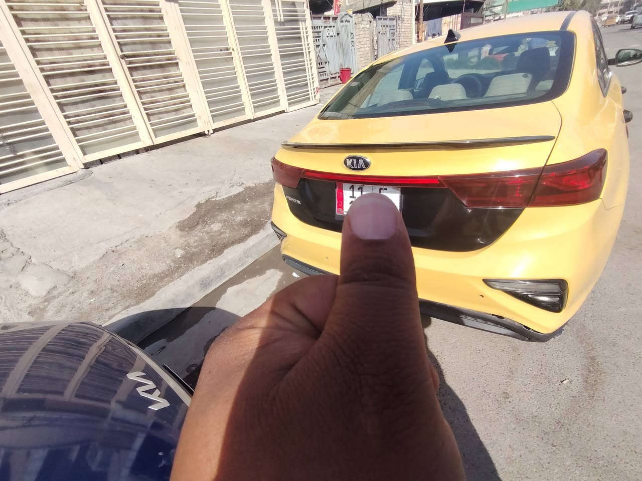 السلام عليكم كيا فورتي موديل 21 سياره خير من الله كير ماكينه تبريد منظومه غاز سياره  سياره حلوه جاهزه قبل للشارع ربع دينار ما تصرف عليه مصفره هيا وغرامات مكان السياره بغداد مو شراي لا يتصل ويتعبنا حادث سياره بابتين عكس السائق  *********** وتساب بالتقسيط مقدمه 70 والسعر الكلي 170 وبل شهر 4
