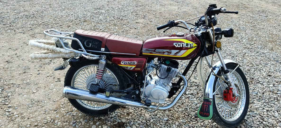 السلام عليكم موطور للبيع موديل 2024الموطور كلو شرط من الطارف للطارف السعر650الاتصال ***********
