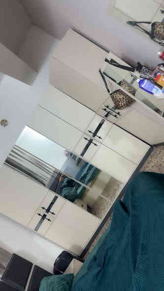 غرفه للبيع تركي vip ١٠ قطع نضيفه جدا جدا مستخدمه ١٠ ايام فقط اسباب البيع السفر توصل ***********
