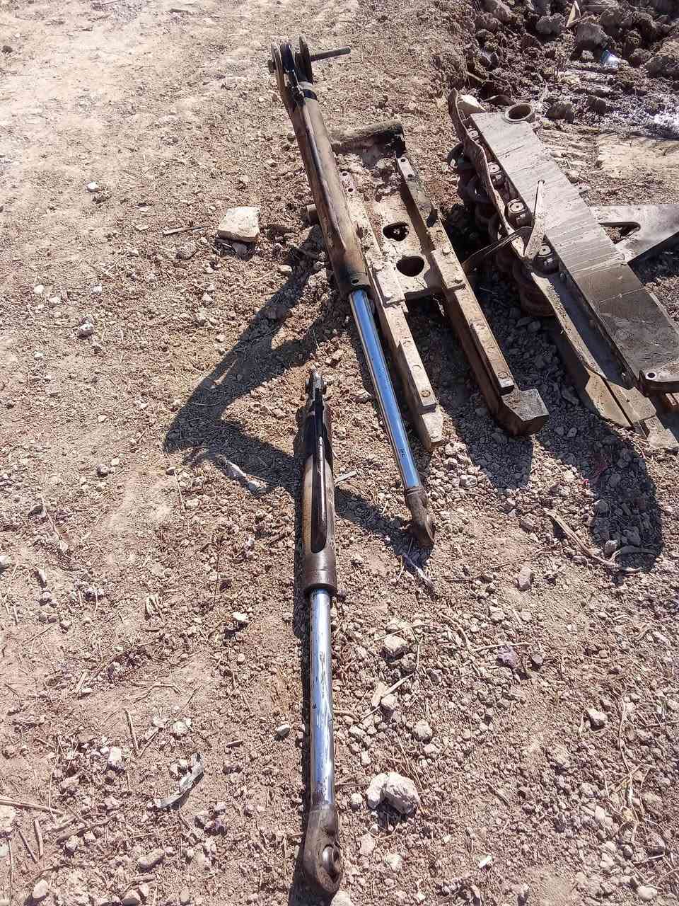 البيع رفاس مع جكات يطالي. مع ادوات تفصيخ. مكينا اكرفول. او فوركسن زنجيل. كلشي موجود ***********
