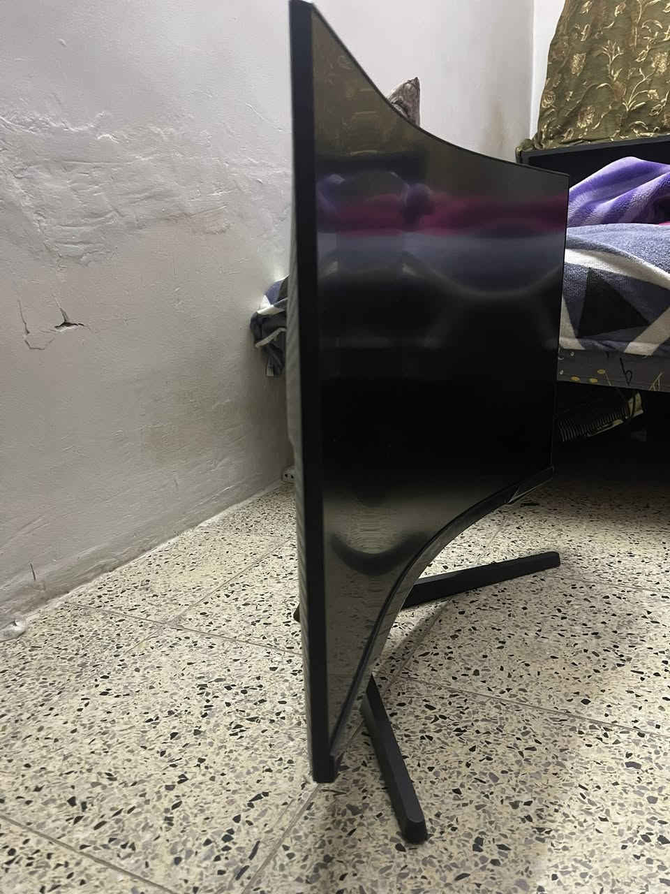 للبيع شاشة Samsung Odyssey G5 32-inch Curved Gaming Monitor

الحالة: نظيفة جداً وبدون مشاكل

المواصفات:
• الحجم: 32 بوصة
• الشاشة: منحنية 1000R
• الدقة: 2K (2560×1440) QHD
• معدل التحديث: 144Hz
• زمن الاستجابة: 1ms
• نوع البانل: VA
• تدعم FreeSync للألعاب بدون تقطيع
• منافذ: HDMI + DisplayPort + منفذ سماعة

ممتازة للألعاب والتصميم وصوتها واضح مع الهيدست.

السعر: 300,000 دينار عراقي


**إذا كنت صاحب هذا الإعلان وتريد حذفه لأي سبب، رجاءا أرسل رسالة إلى الدعم الفني**