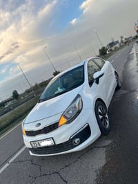 للبيع كيا ريو خليجي موديل 2016 محرك 1600 دوش المرغوب استخدام شخصي جديد...