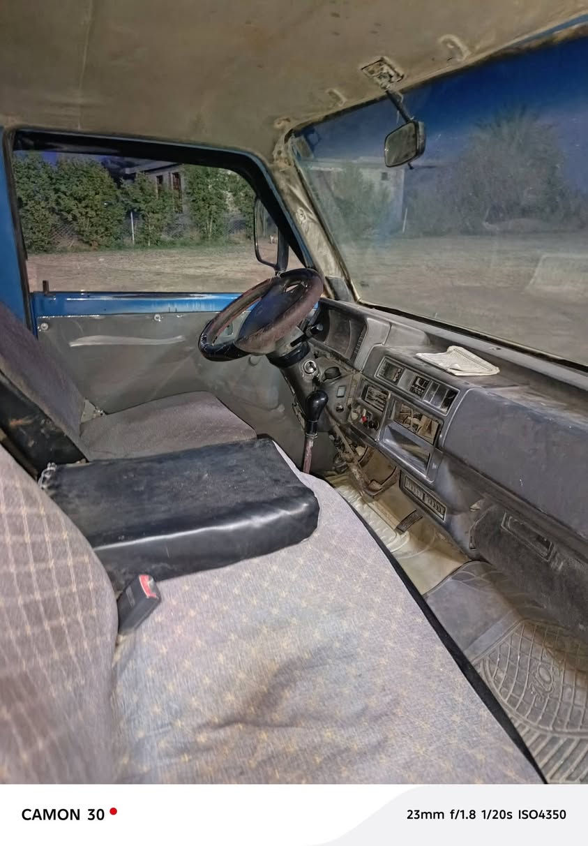 سلام عليكم كيا 93/رقم بغداد نكليزي سياره خير من الله 6جنكال تخم تاير حداديه جديده مداور ثاني يوم *********** ,,,,***********
