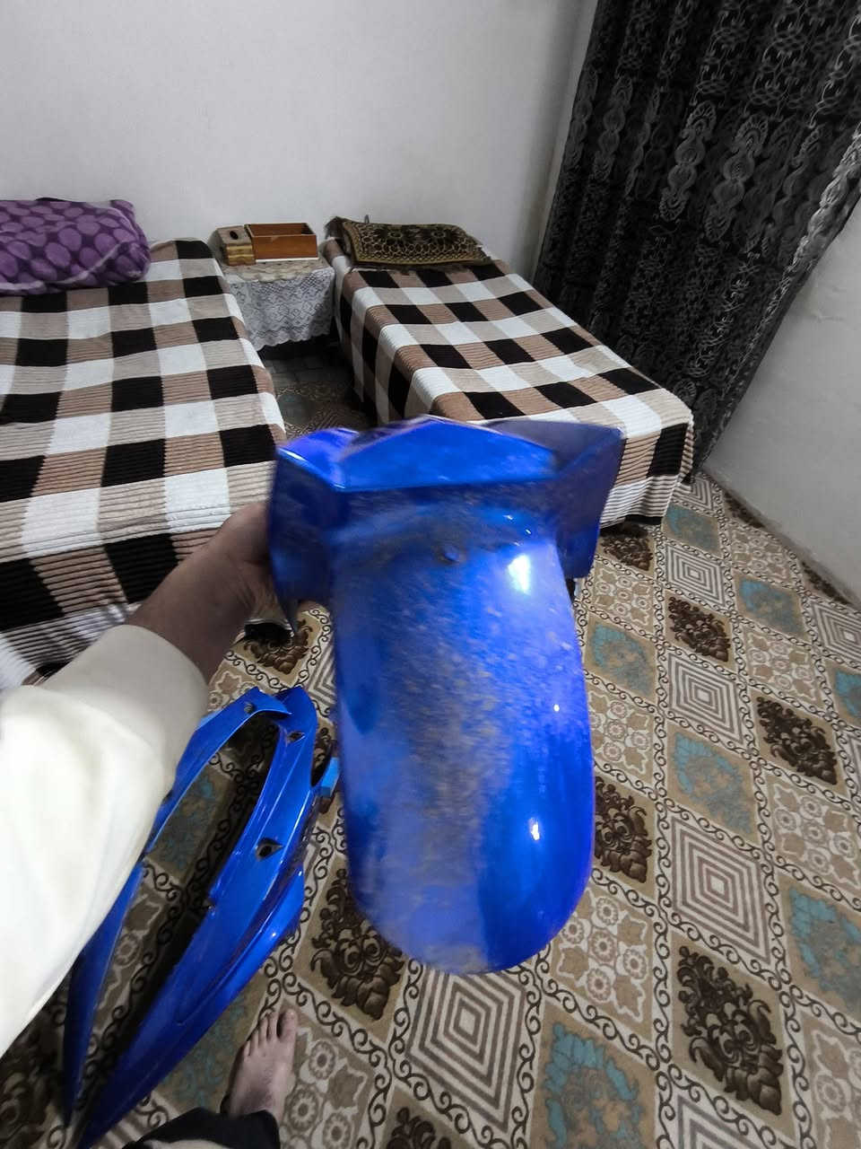 مال تفصيخ 
سلام عليكم غراض سكنس فحل بريز عنوان بغداد ساحت عدن رقم ***********  على شرط كله بلادي  مال تفصيخ
