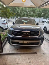 كيا تولرايد موديل 2023 ماشيه 30 الف كيلو  حادثه الجاملوغ الايسر بالطرف...