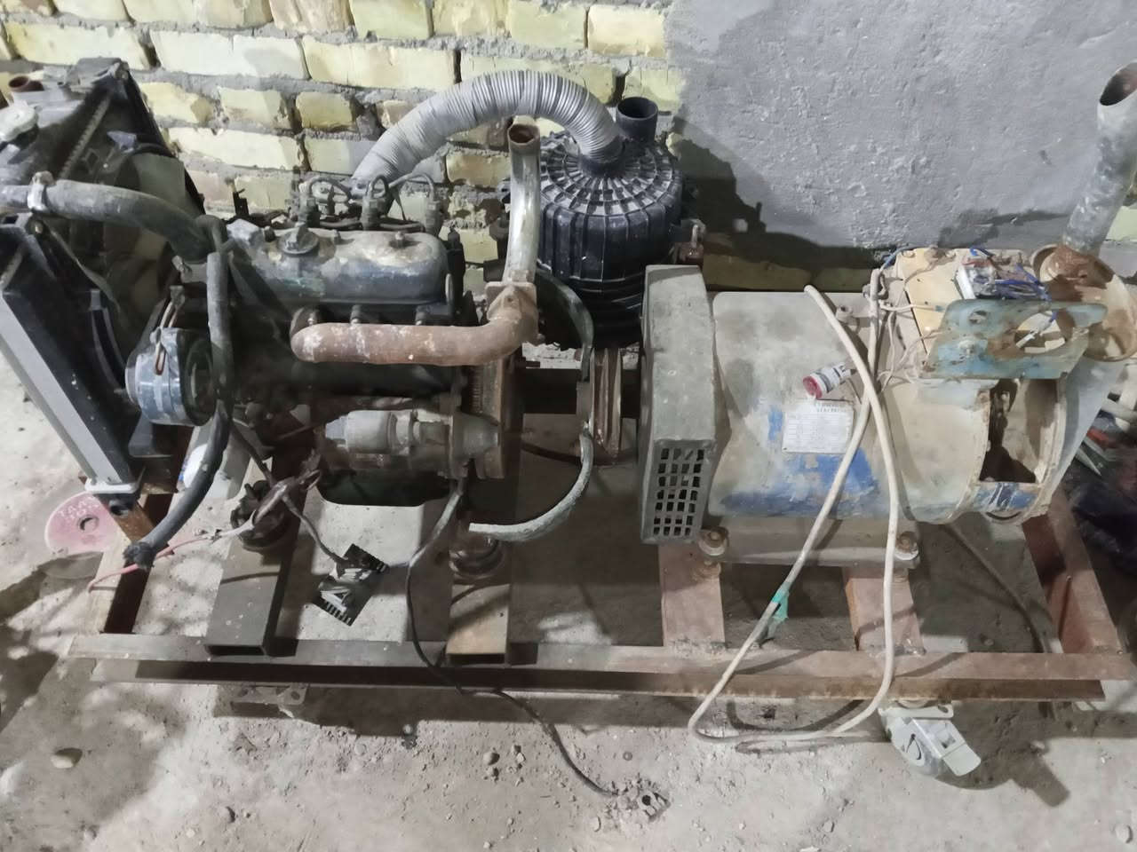 السلام عليكم مولد كابوته 5كيفي محرك 722 محرك ستندر بي تبخير تفاصيل اكثر اتصال بالرقم *********** العنوان ميسان الماجديه
